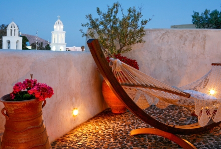 Courtyard by night of Mansion sophia heritage villa in Megalochori Santorini