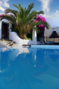 Mansion Sophia pool in Megalochori Santorini
