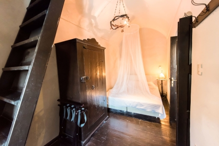 Second bedroom of Mansion sophia heritage villa in Megalochori Santorini